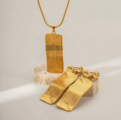 Geometric Chunky Rectangular Gold Pendant Necklace & Earrings