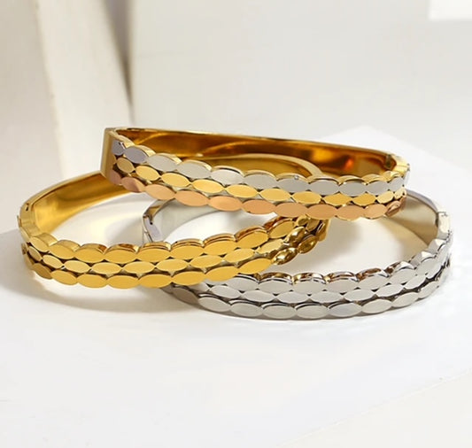 18K Gold-Plated & Silver & Mixed Gold Pebble Design Bangle Bracelet