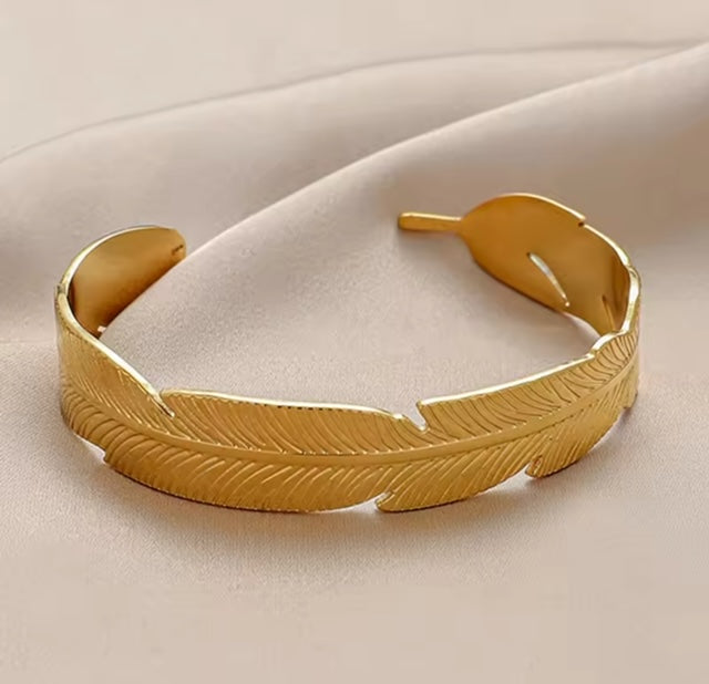 18K Gold-Plated Leaf Feather Open Cuff Bangle