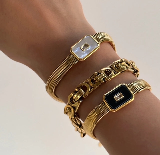 Timeless Retro Design & Herringbone Gold Bracelet